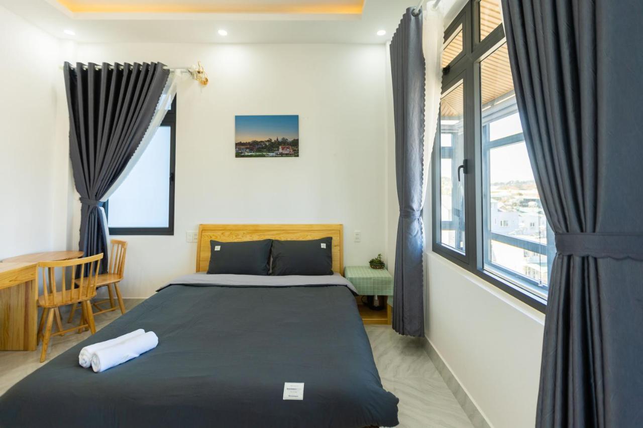 Au Khách sạn