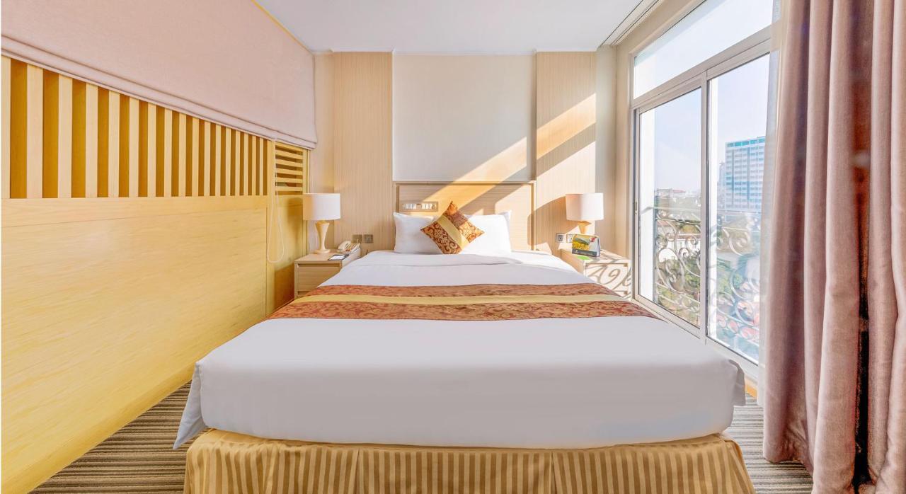 Candle Hotel 4*