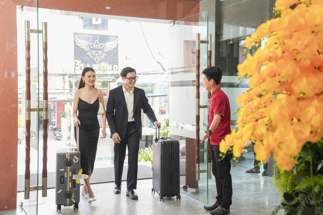Sông Công Khách sạn