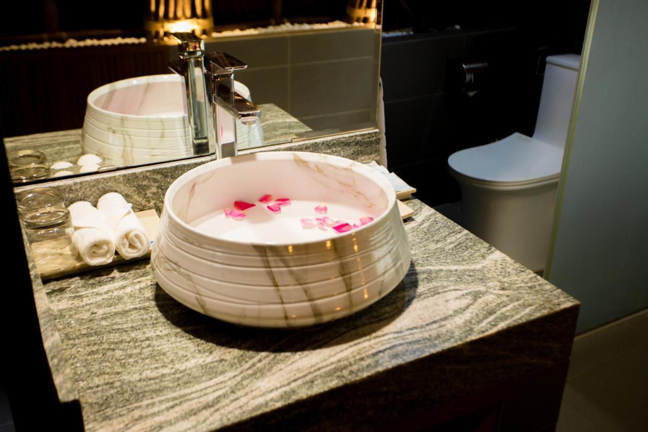 Wyndham Grand Vedana 5*