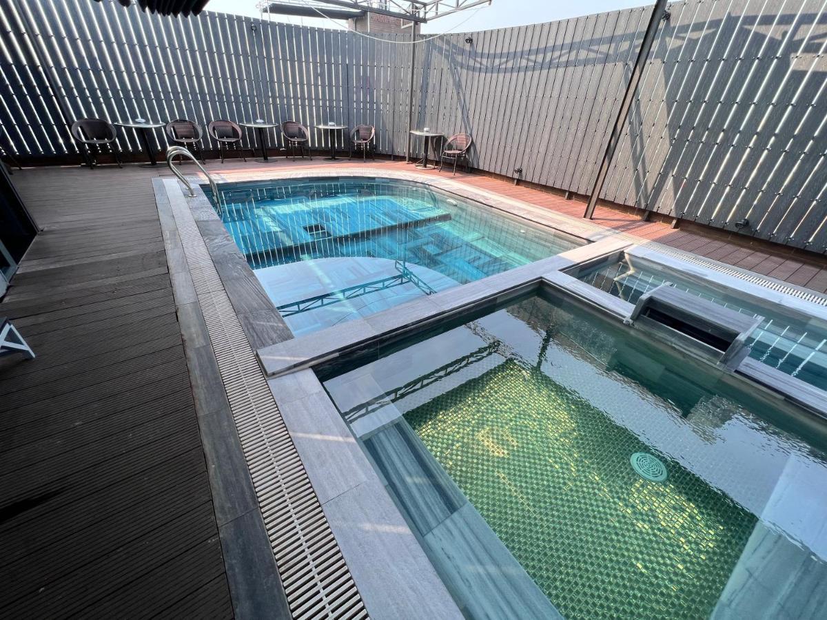 K Sauna And Massage 3*