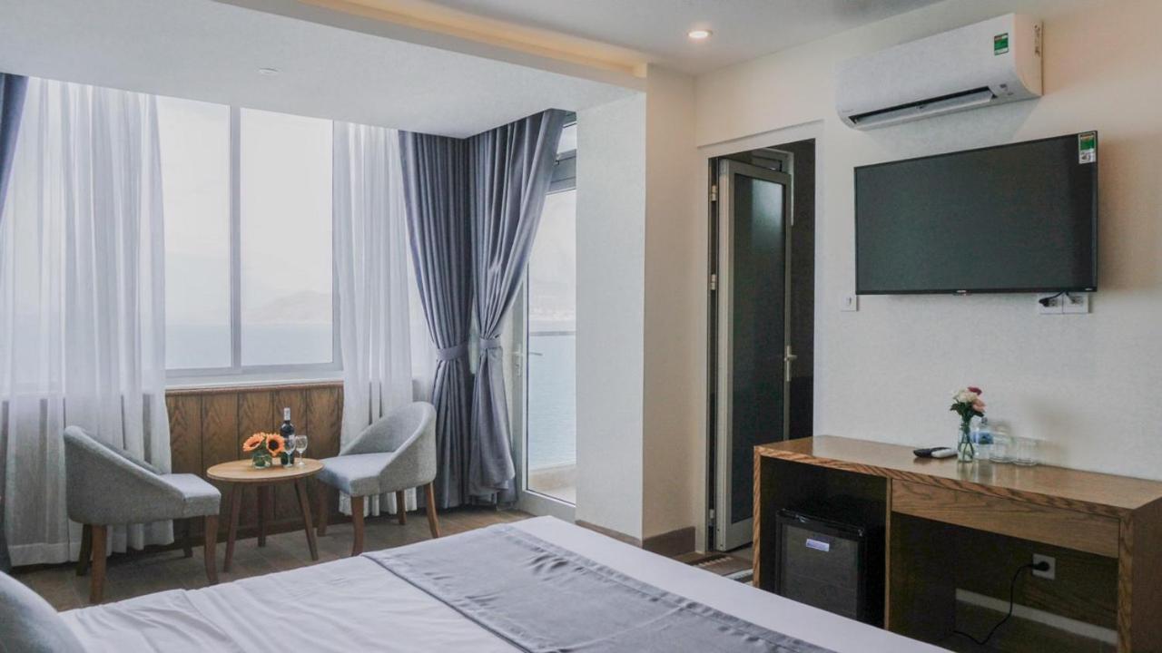 Glory Hotel