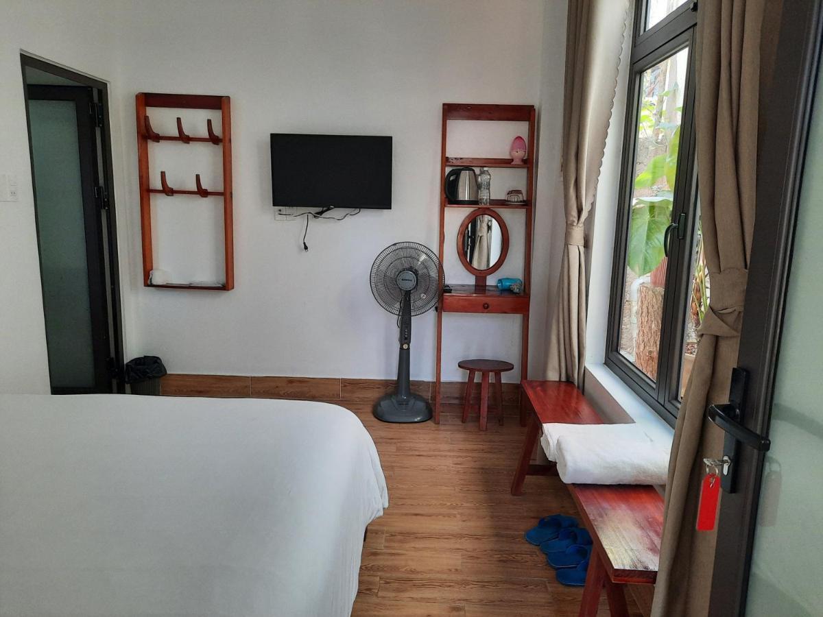 Roserie Lodge