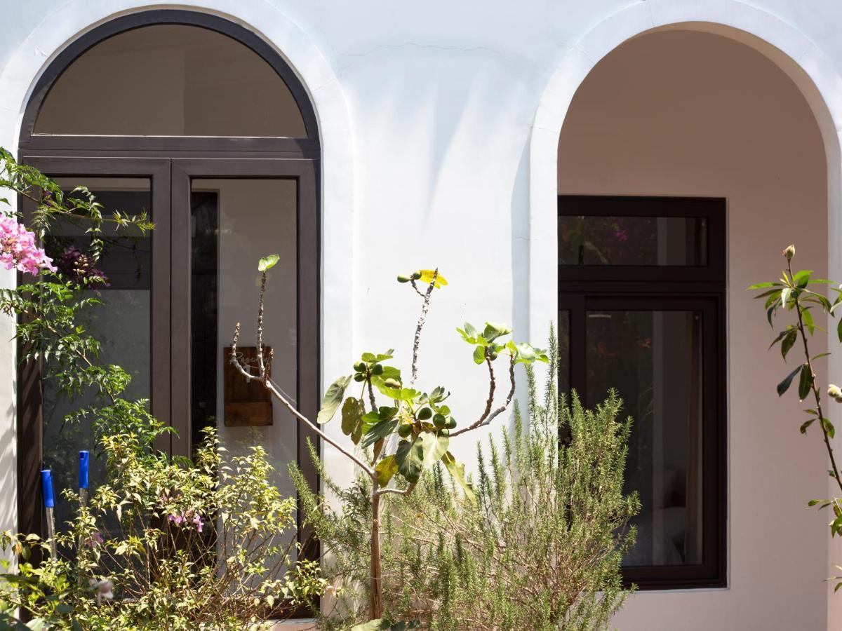 Roserie Lodge