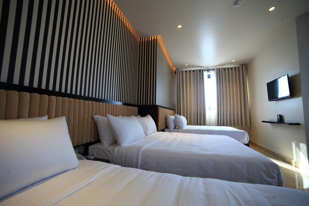 Hotel Bezel 2*