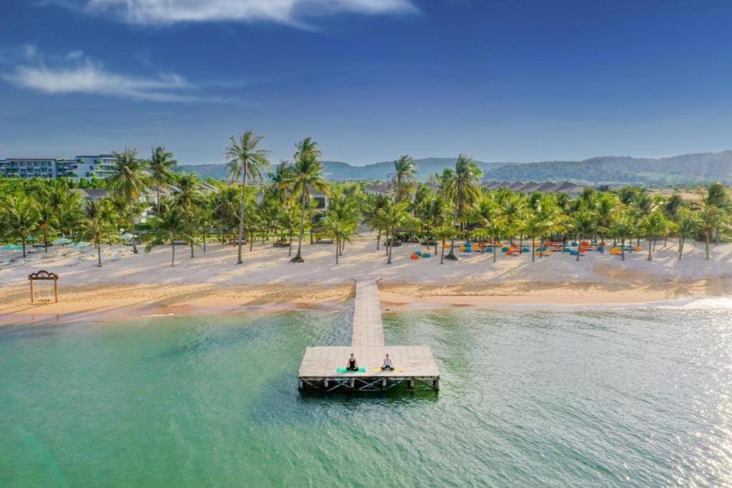 Villa Marina Waterfront Minh Swimming Pool *