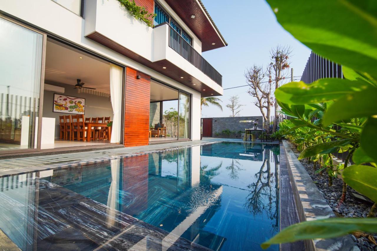 Villa Hola 2 By Ovui Hieu Nhon