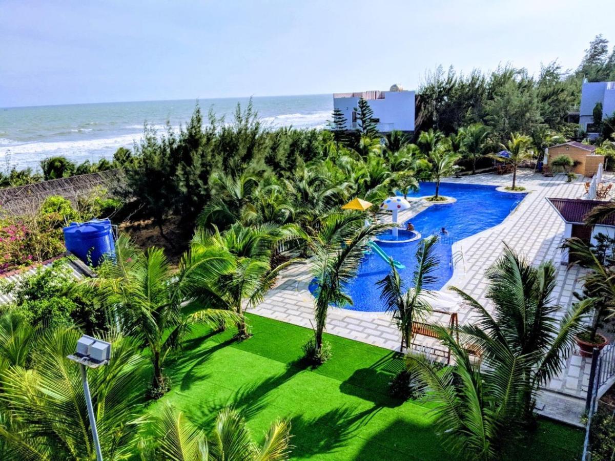 Oceanward & Resort