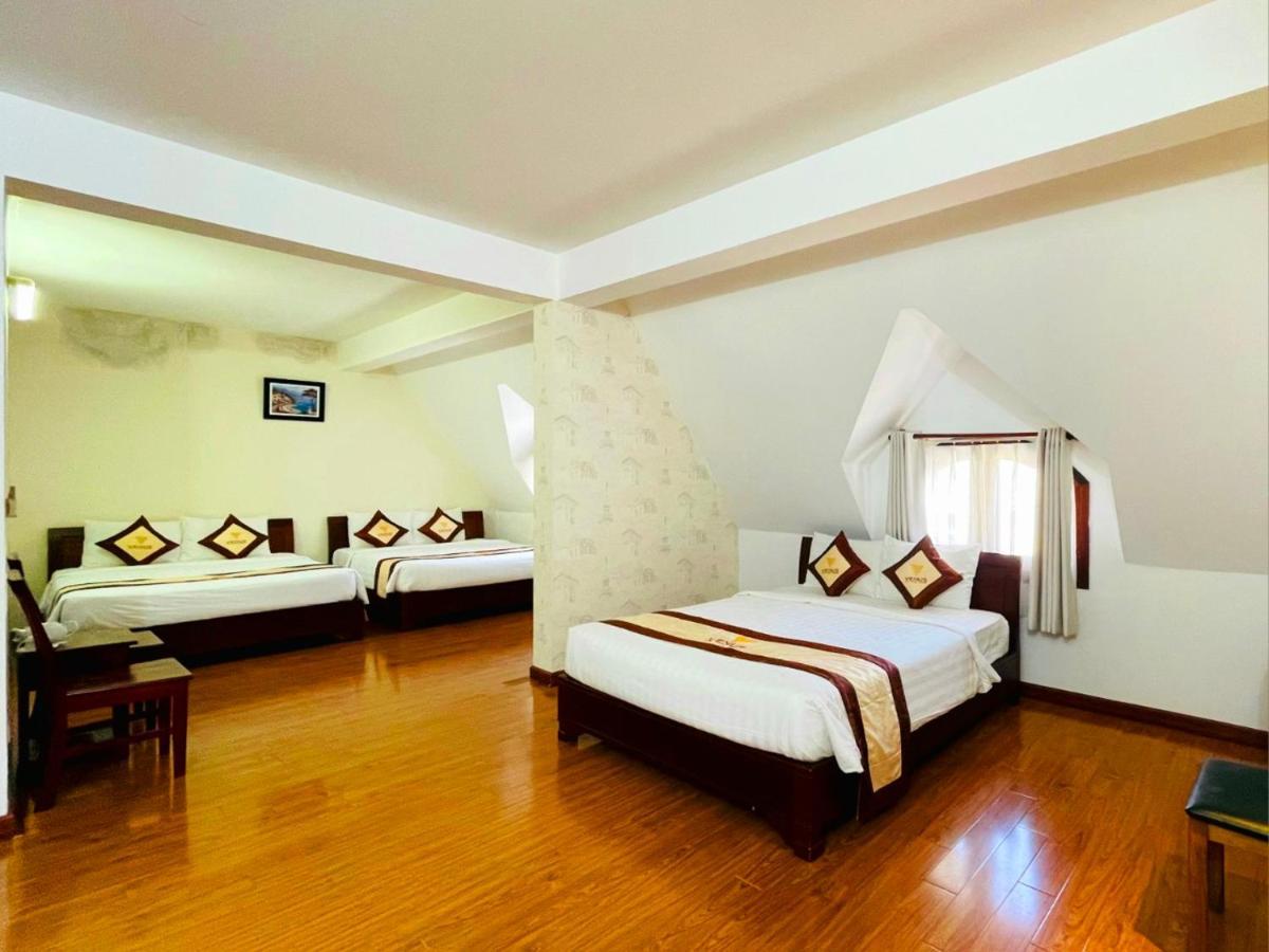 Khách sạn Venus 2*