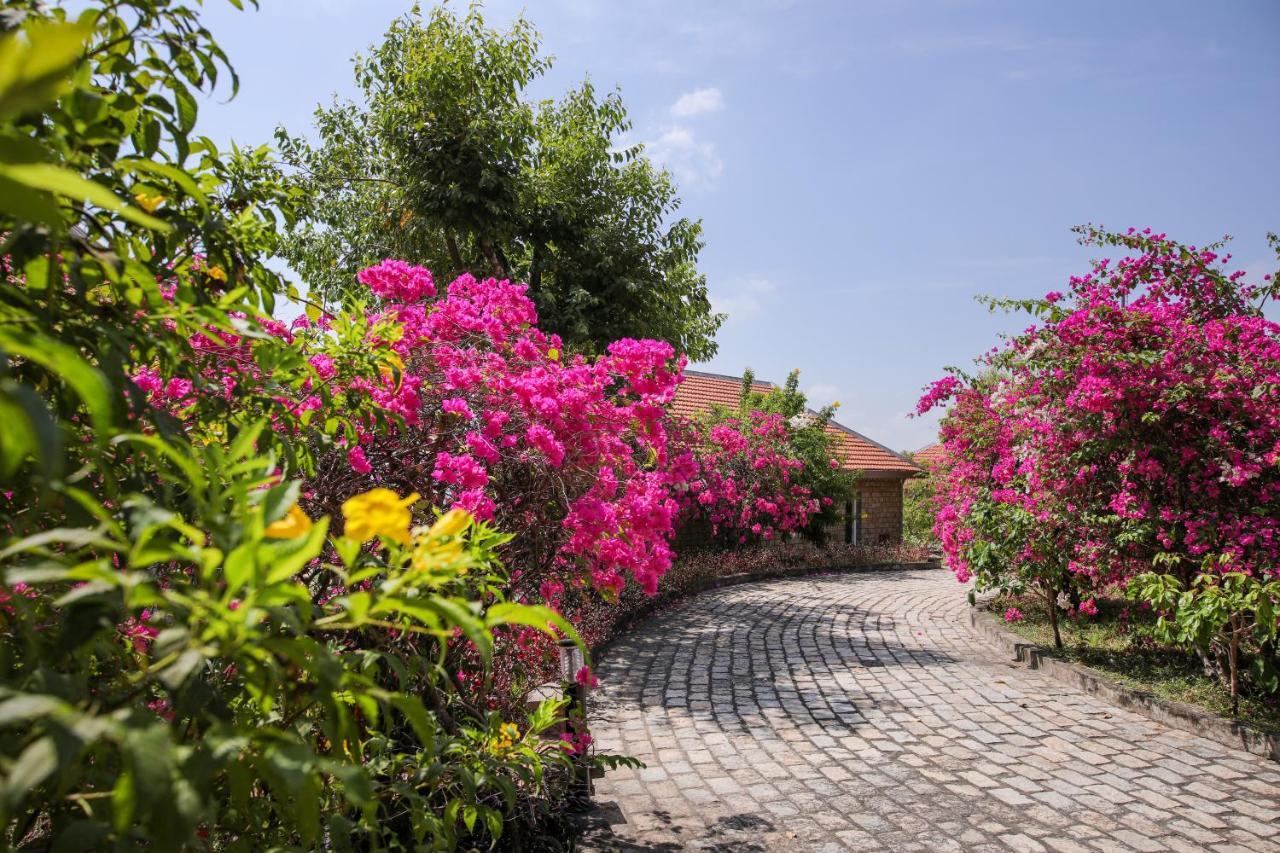 Resort Victoria Nui Sam 3*