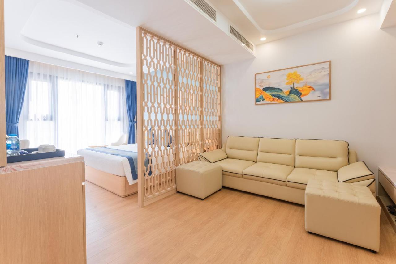 Canary Gold 4*