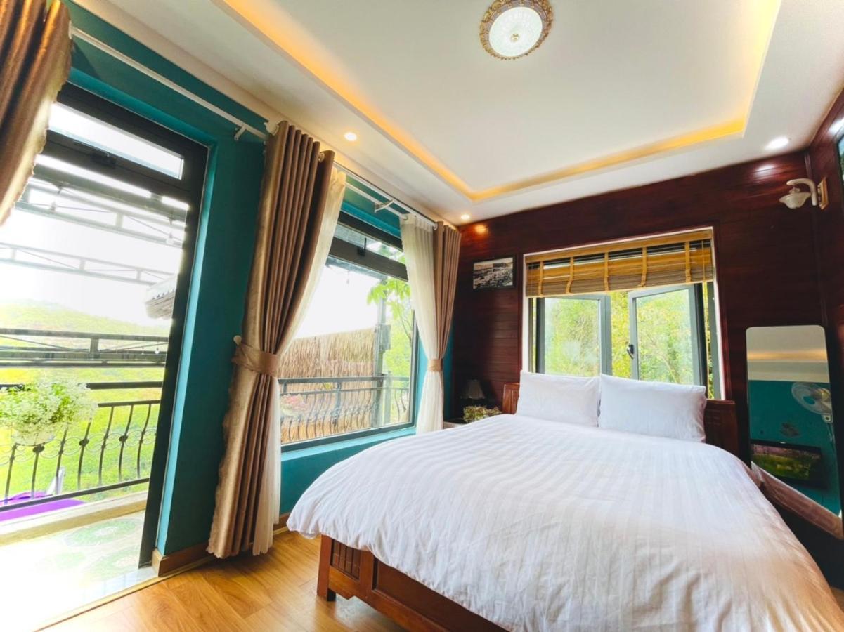 Lodge Pine Forest House *
