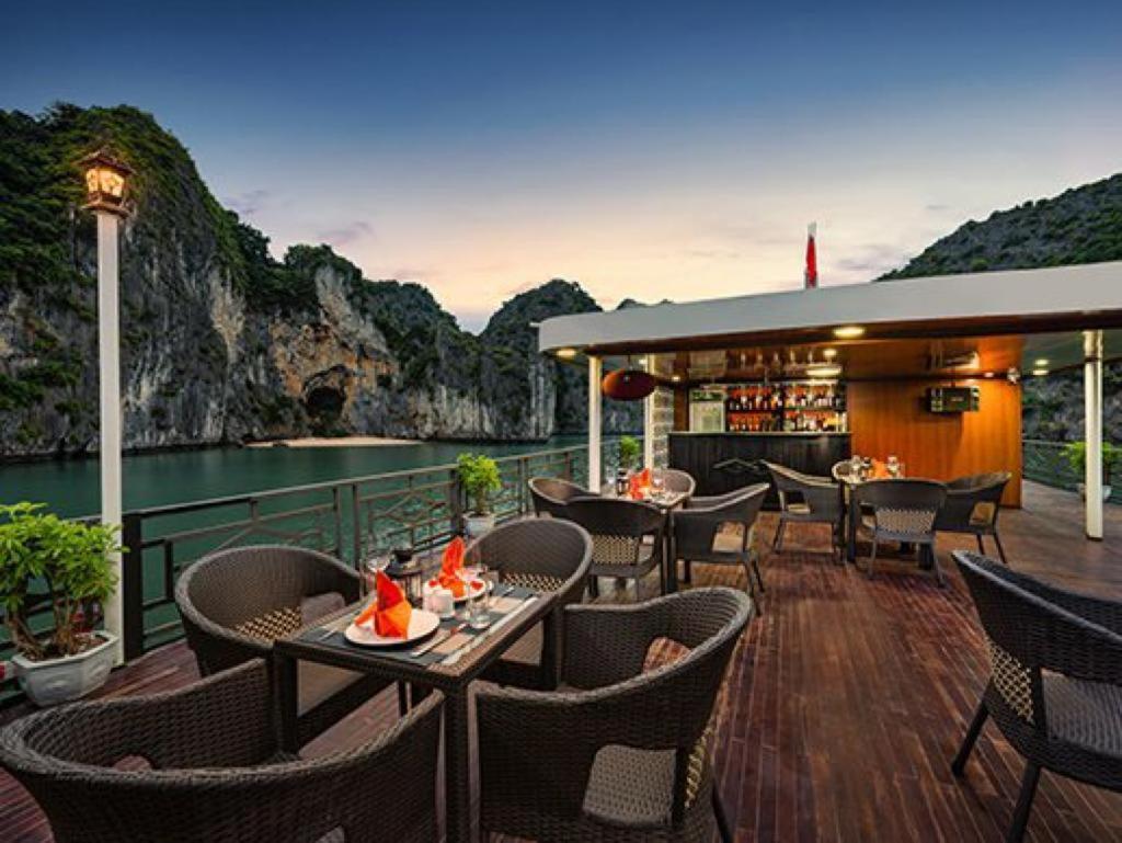 Botel The Boutique Cruise