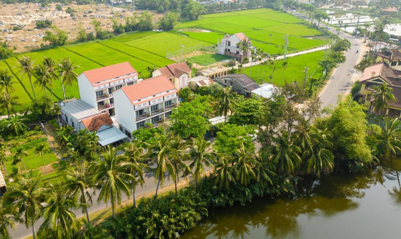 Khách Sạn&biệt Thự Emerald Riverside