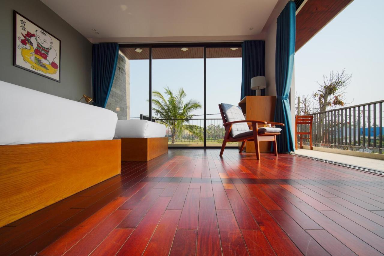 Villa Hola 2 By Ovui Hieu Nhon