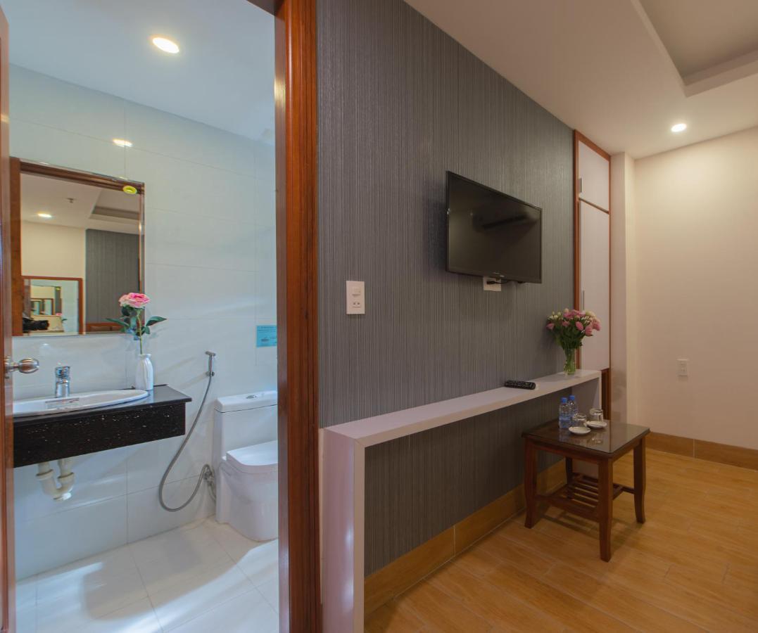 Canary Hotel 3*