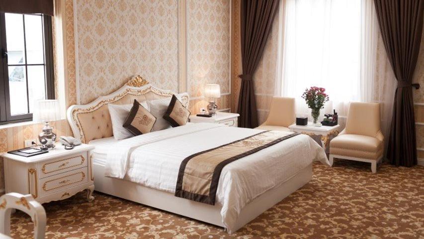Grand Hotel Hotel 3*
