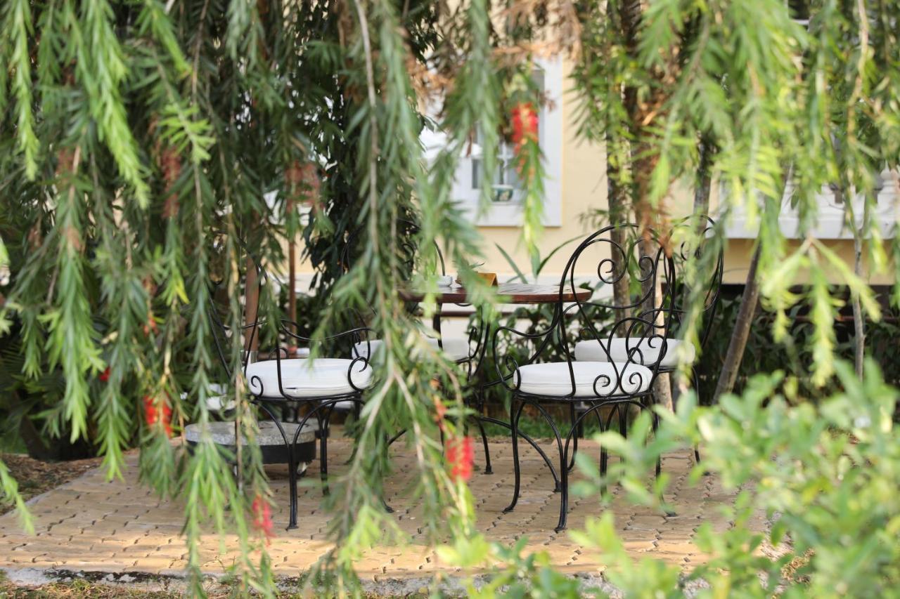 Victoria Hotel
