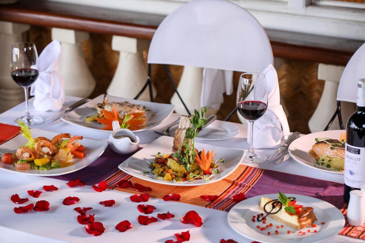 Victoria Hotel 4*