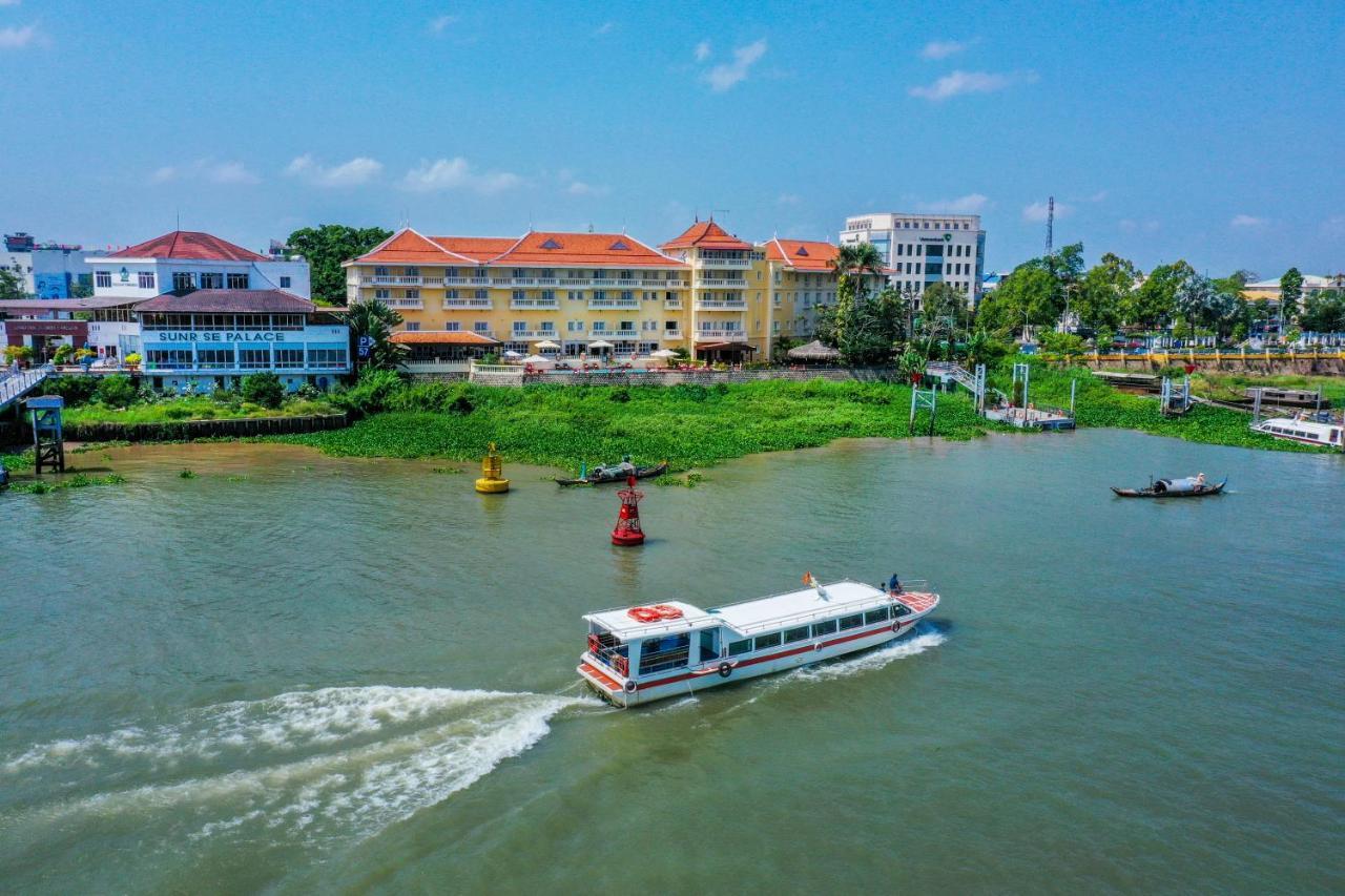 Victoria Hotel 4*