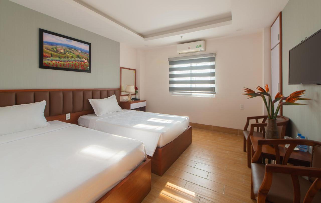 Hotel Canary