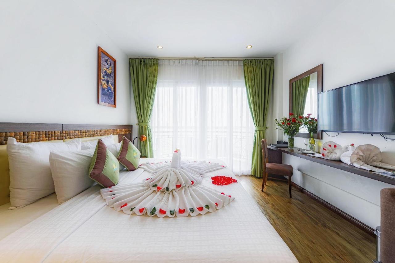 Resort Riverside 4*