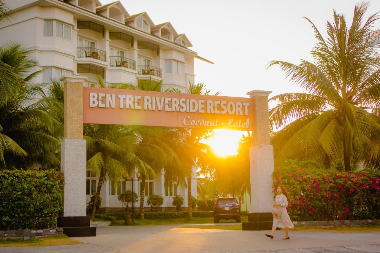 Resort Riverside 4*