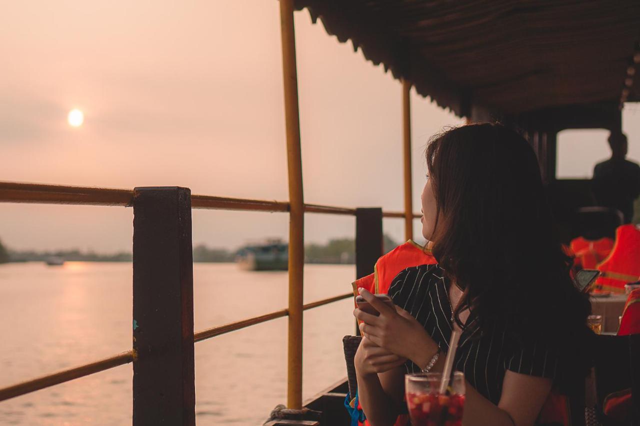 Resort Riverside Ben Tre
