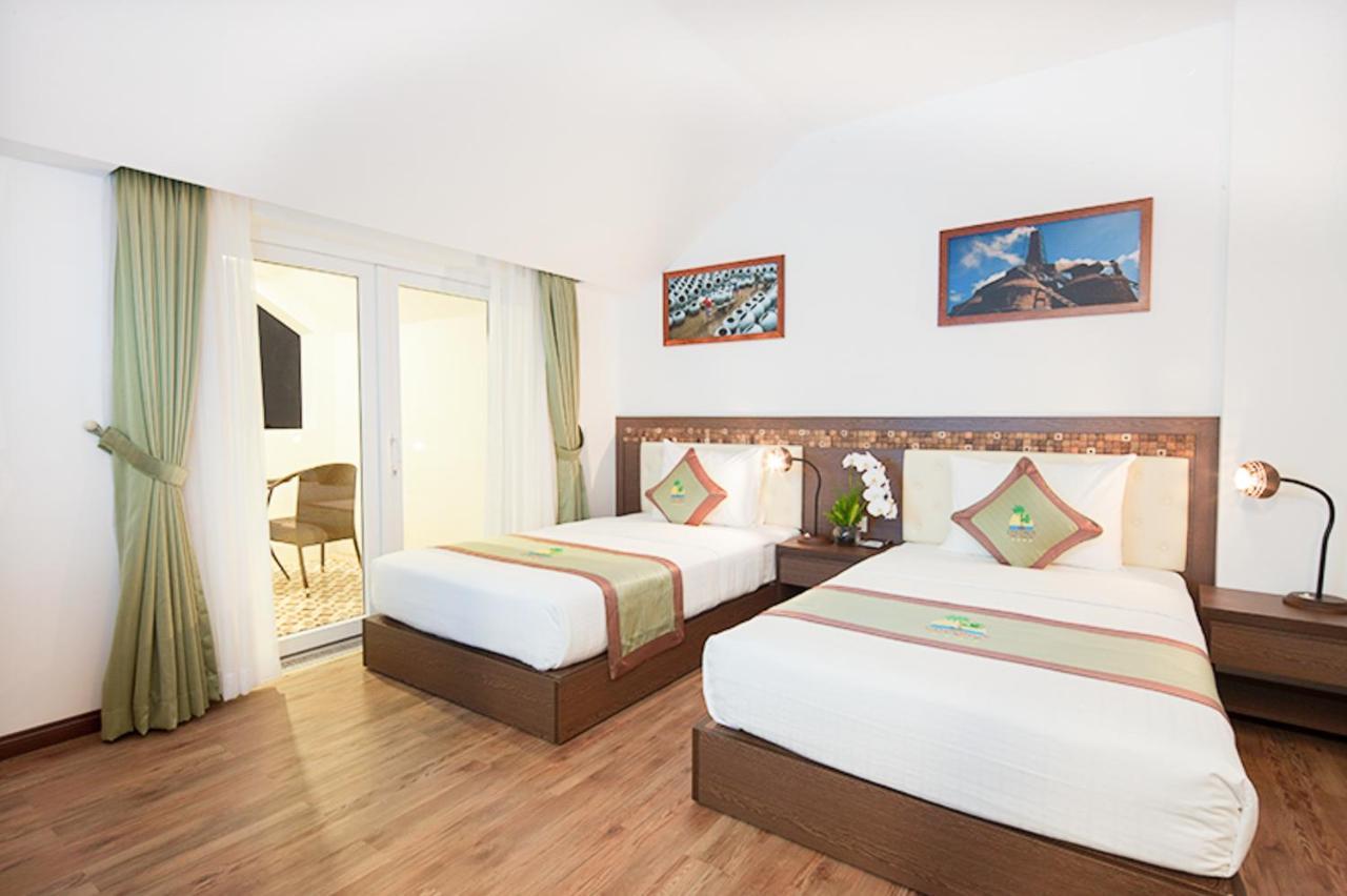 Resort Riverside