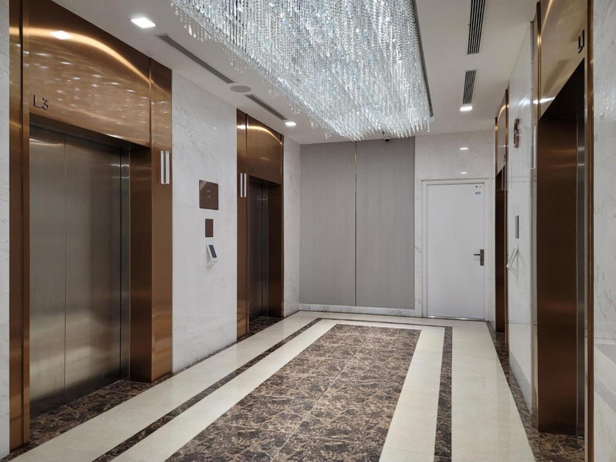 The Landmark 81 Luxury 1234pn Apartment