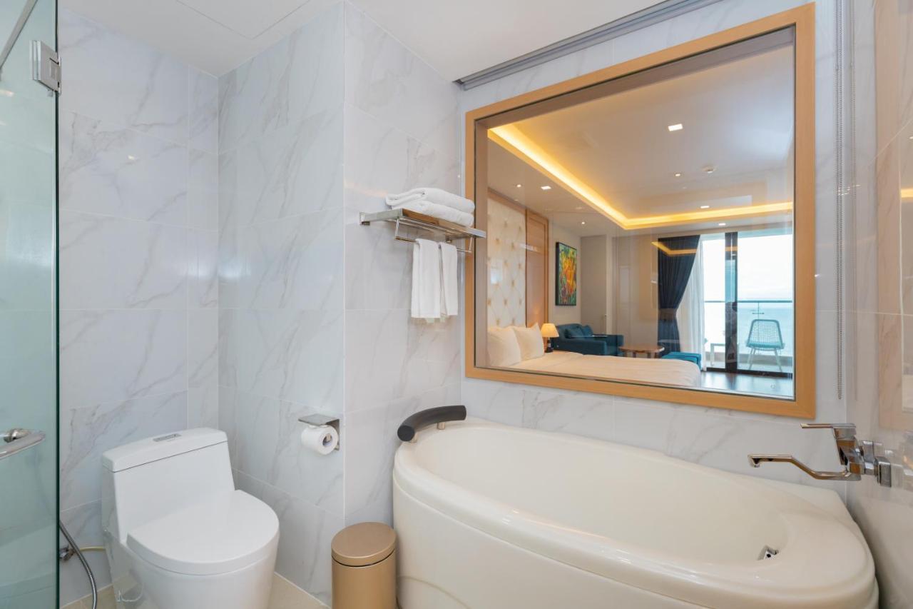 Riva Hotel