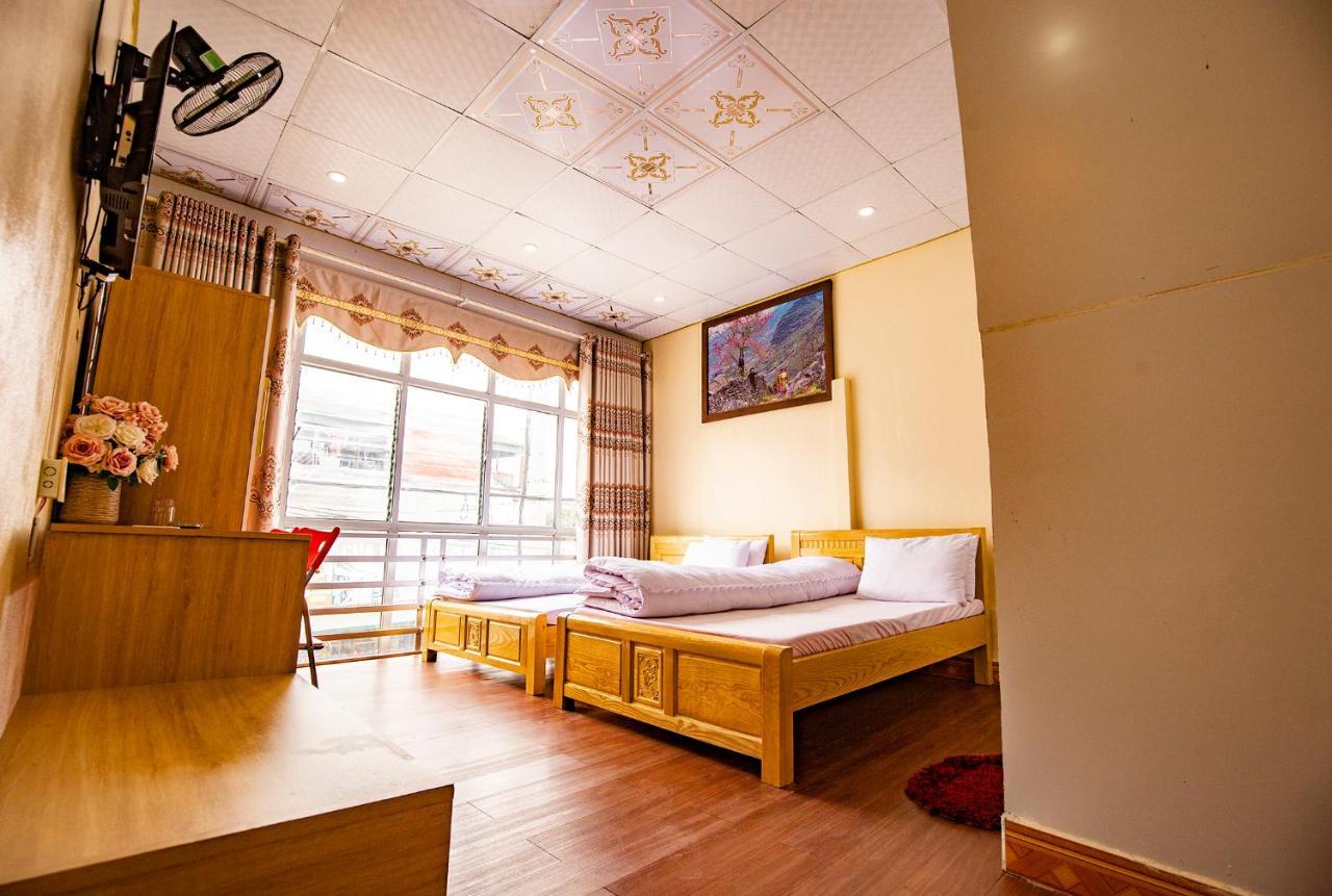 Nha Nghi Thu Nu * Meo Vac