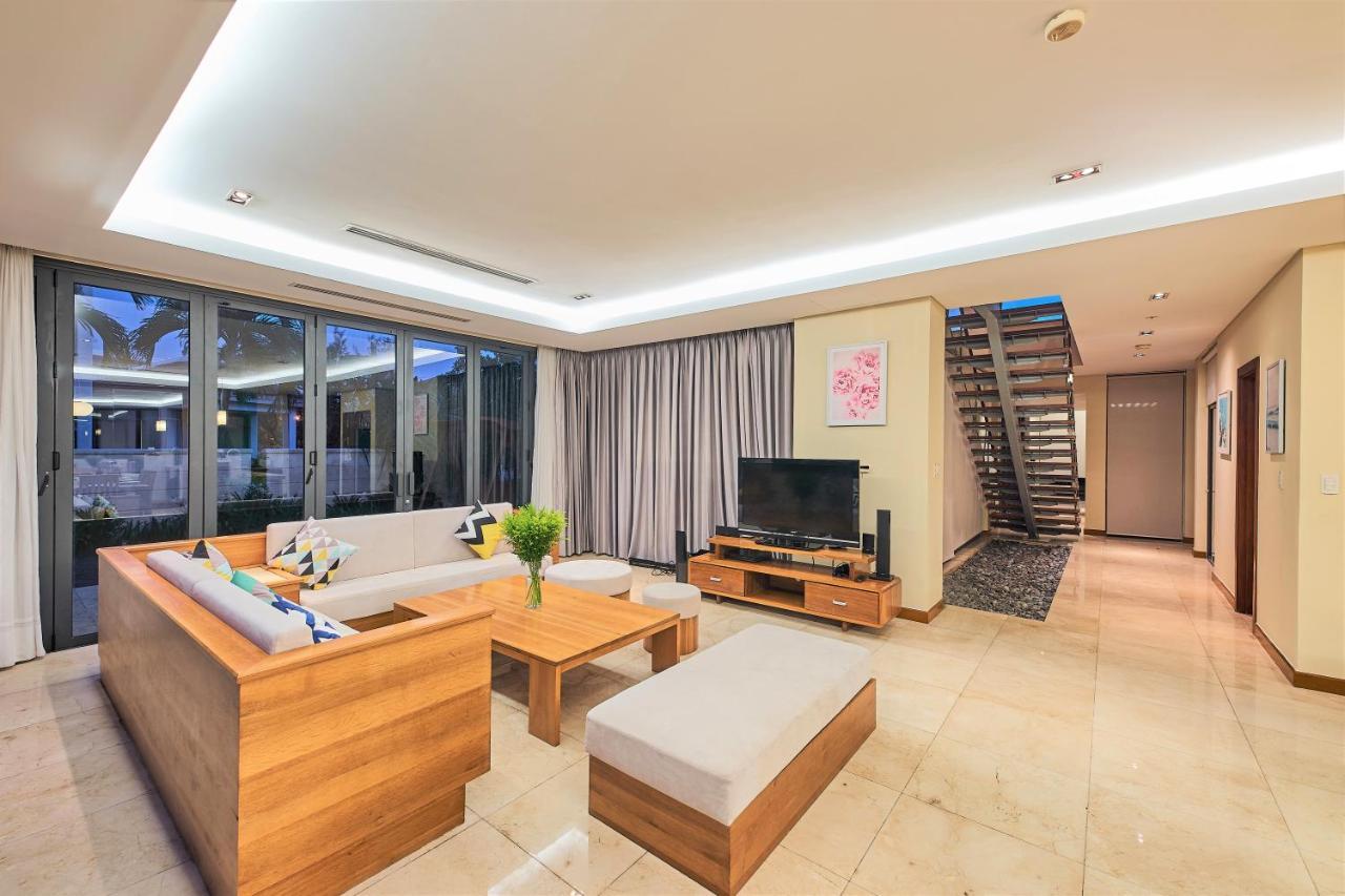 Resort Deluxe Ocean Along The 5*