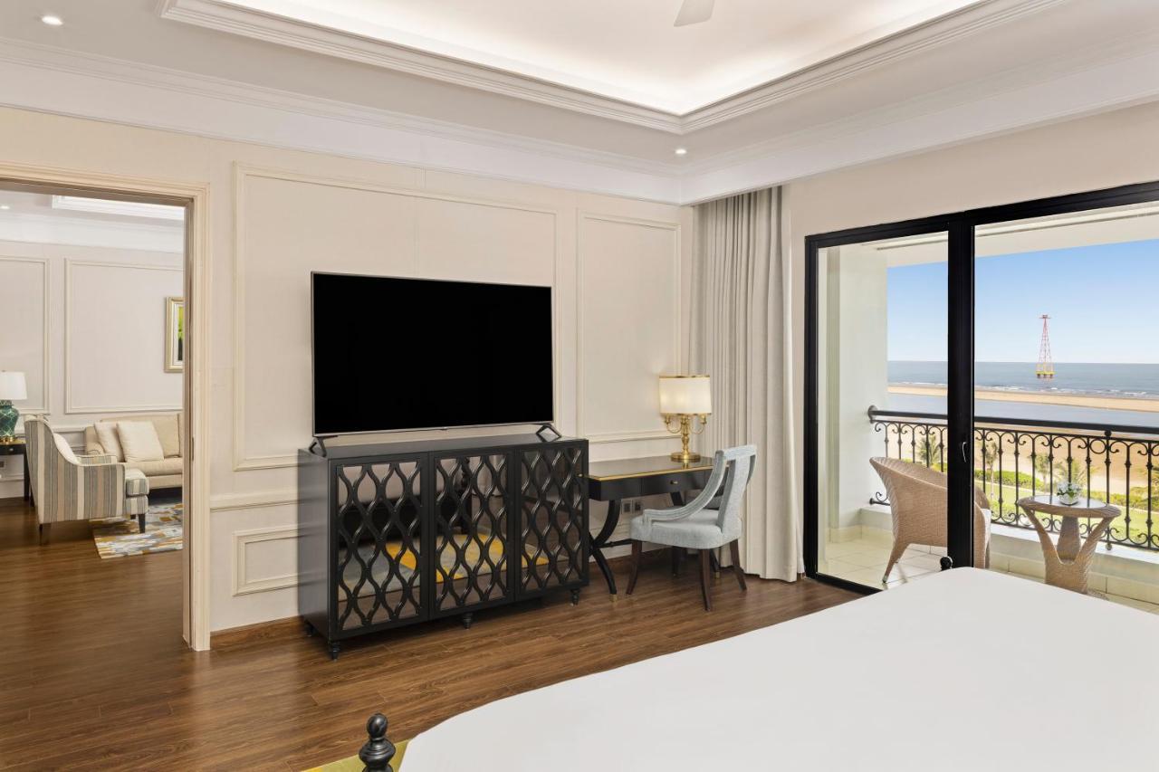 Resort Melia Vinpearl Cua Hoi Beach Resort 5*