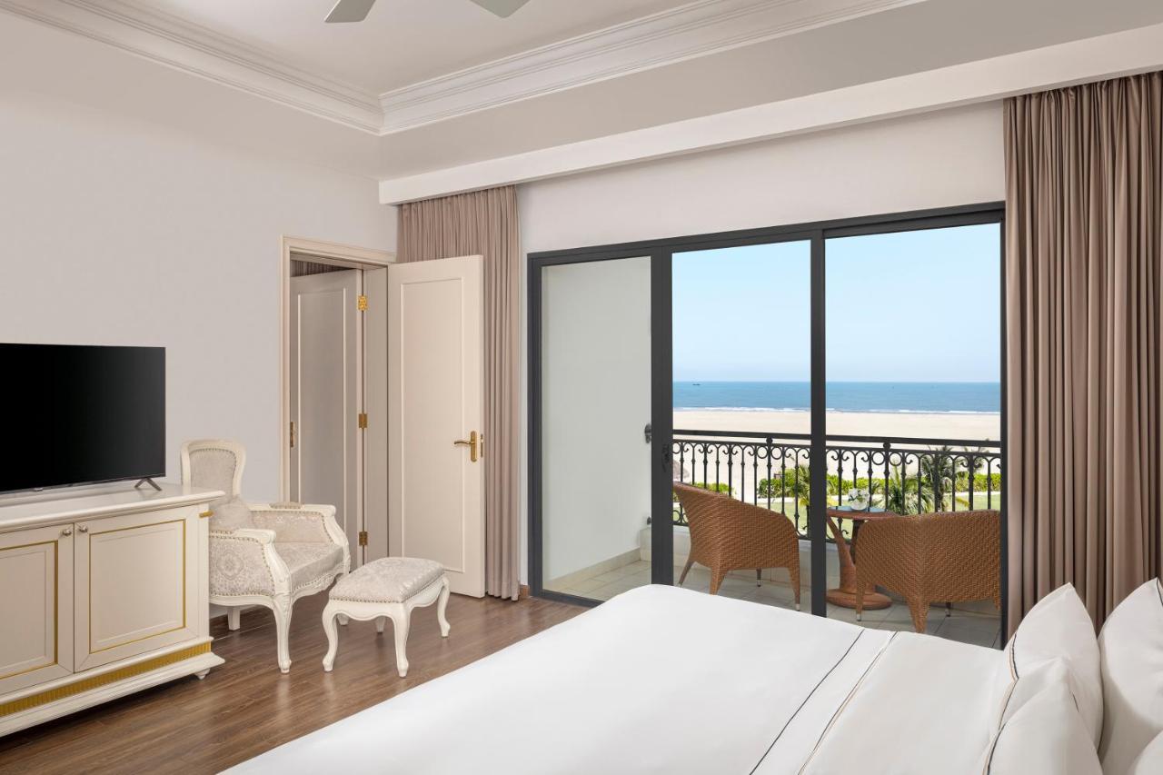Melia Vinpearl Cua Hoi Beach Resort Resort 5*