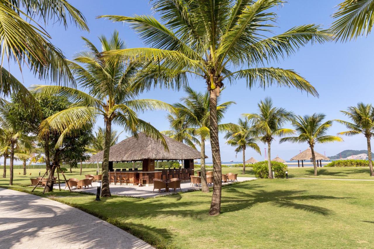 Melia Vinpearl Cua Hoi Beach Resort Resort 5*
