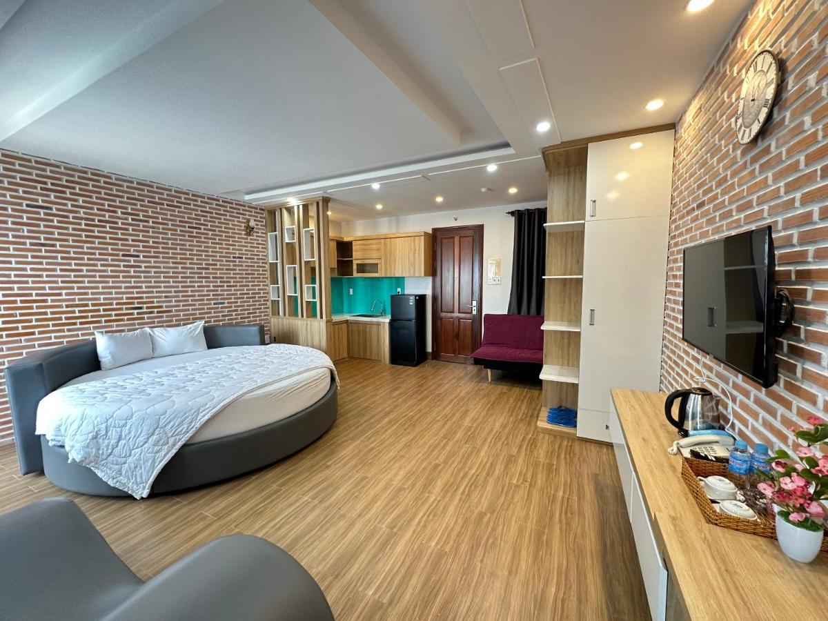 The Land & Hotel 3*