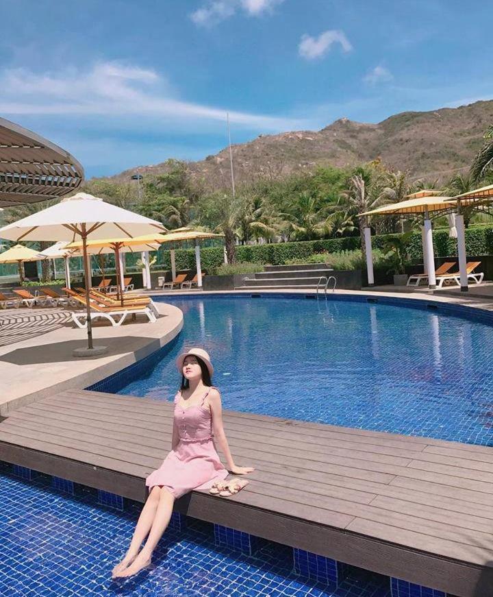 Oceanami Resort: Beachfront With Pool And Bbq In Long Lodge