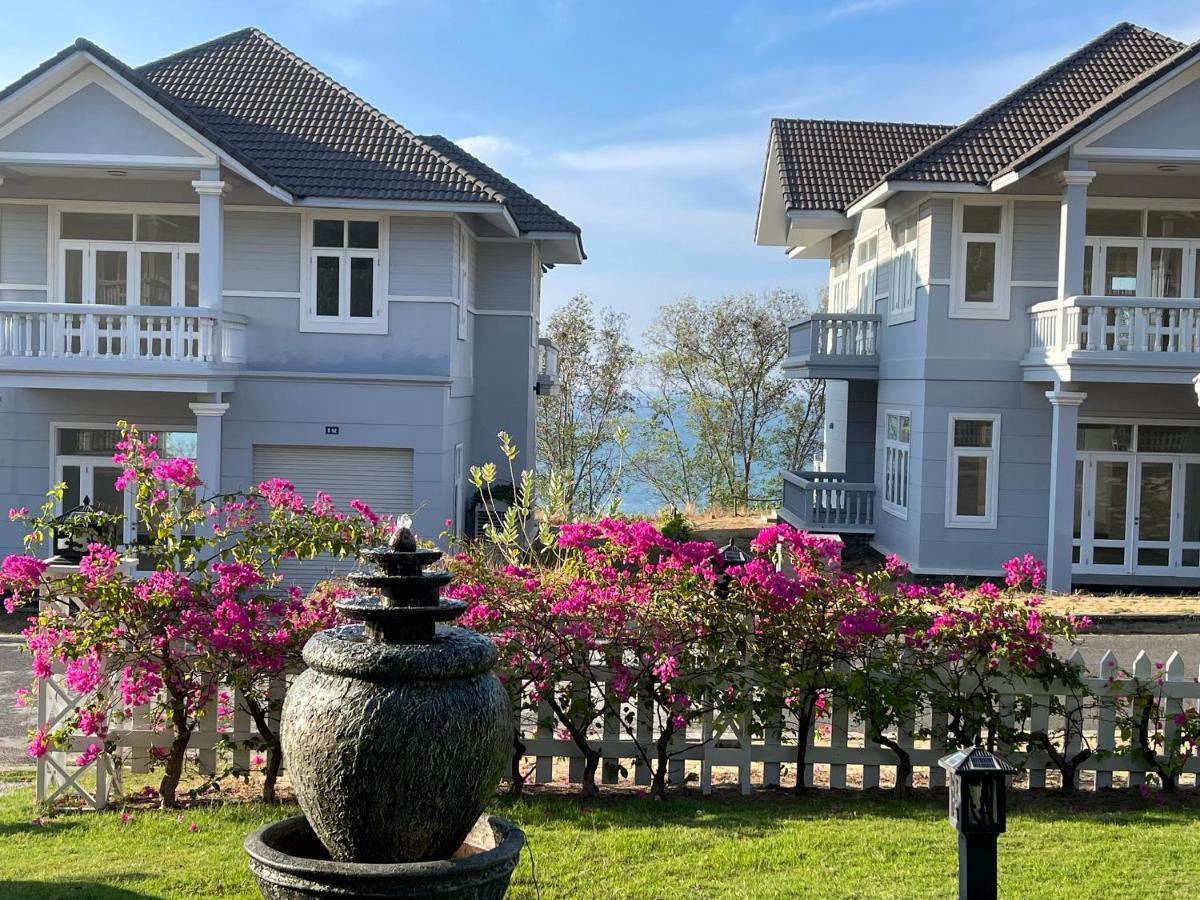 Sea View Phan Thiet Villa *
