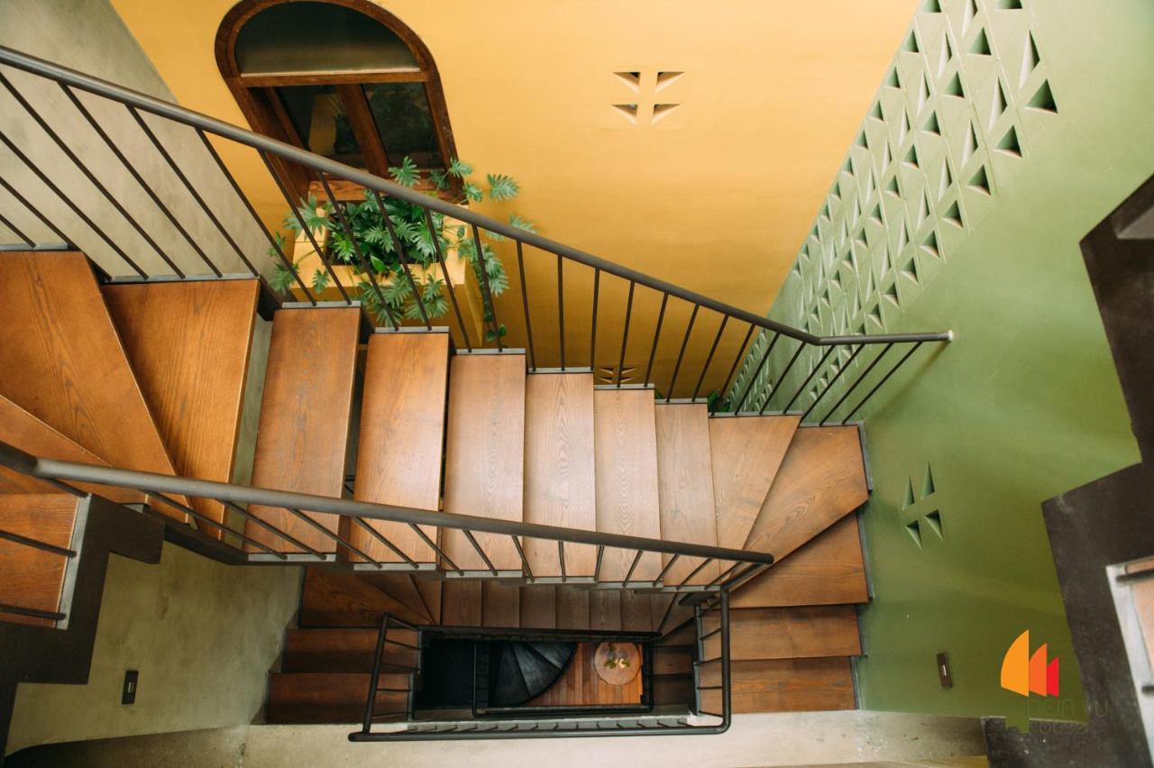 Deja Vu House