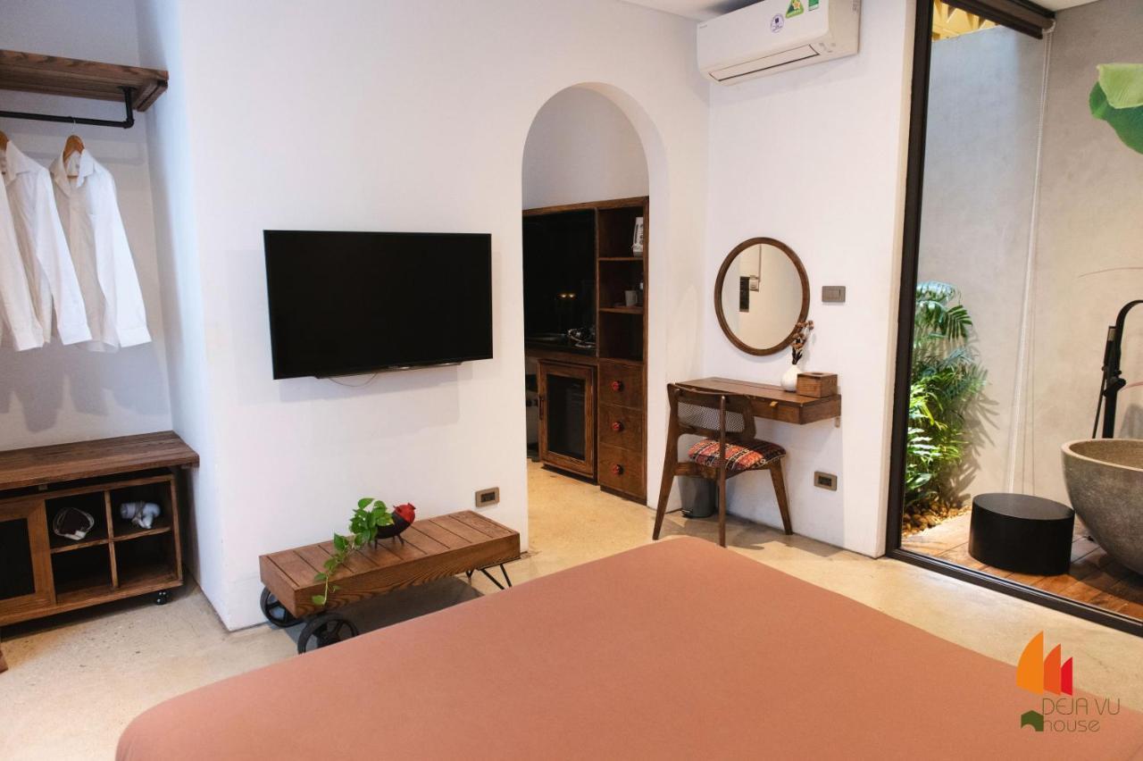Deja Vu House Hotel