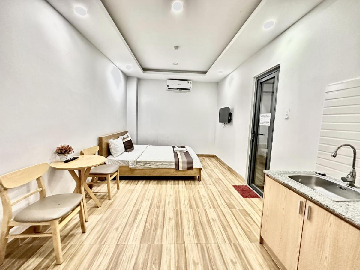 Khách sạn Reddoorz The Jade Thân Nhân Trung 3*