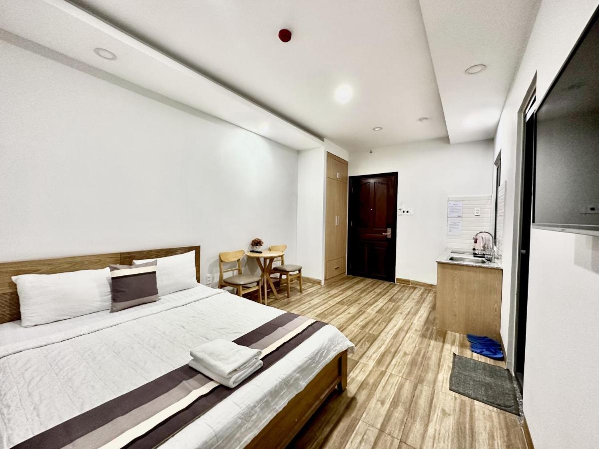 Khách sạn Reddoorz The Jade Thân Nhân Trung 3*