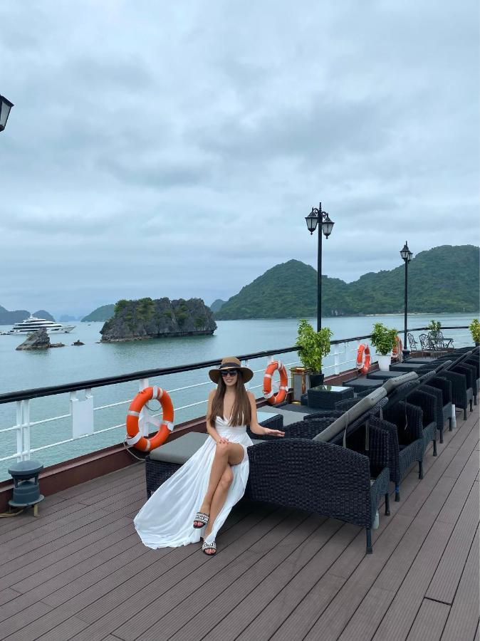 Le Theatre Cruises - Wonder On Lan Ha Bay  5*
