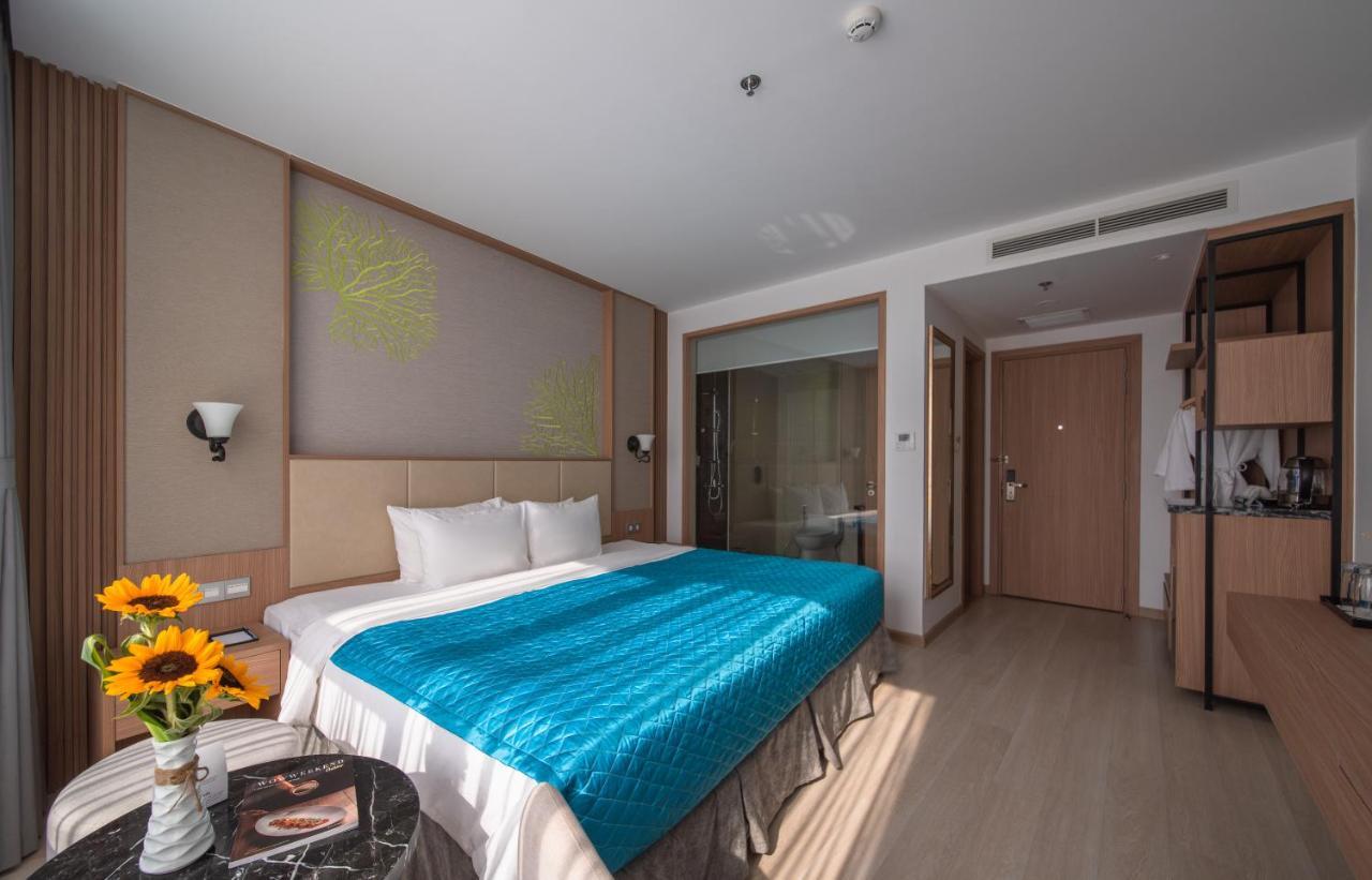 Navada Hotel 4*
