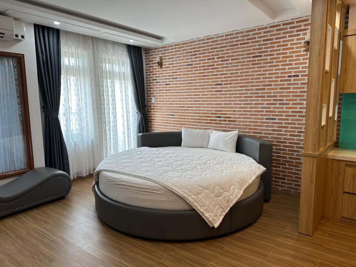 The Land & Hotel 3*