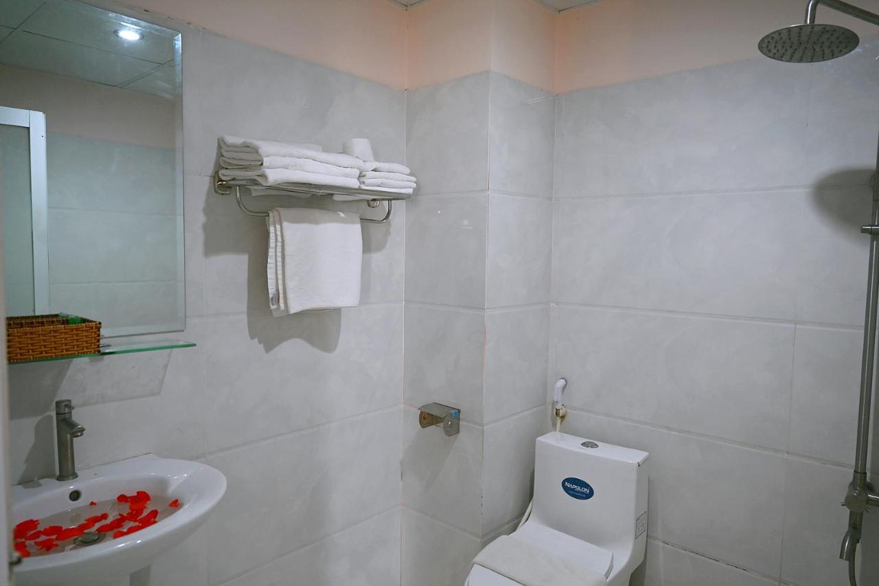 Hotel Ngoc By The Moment