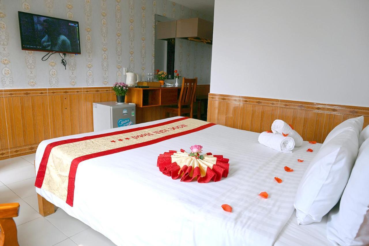 Hotel Ngoc By The Moment 2*