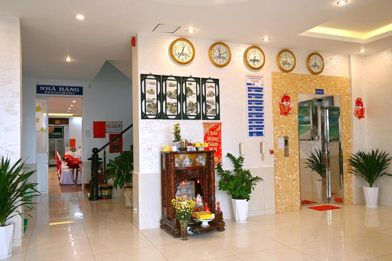 Hotel Ngoc By The Moment