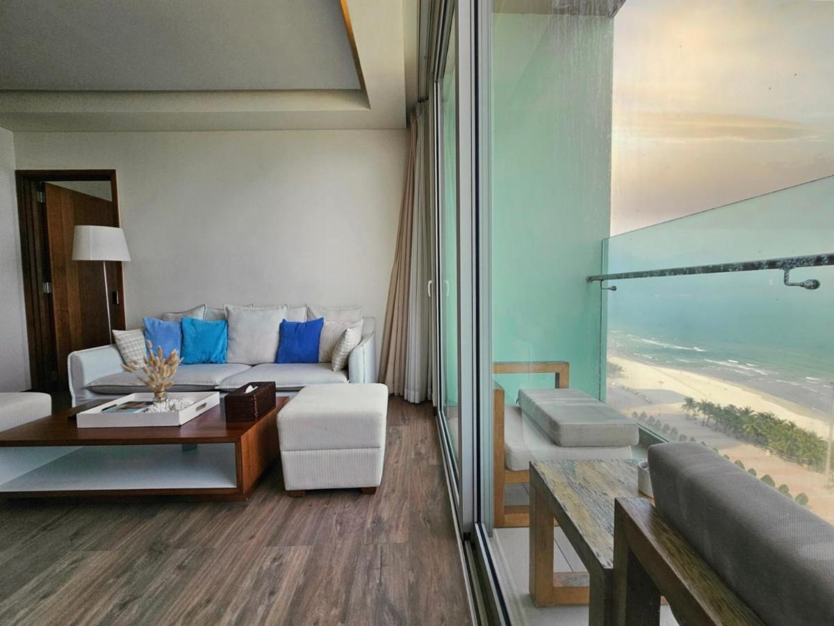 Stunning Across My Khe ! Rooftop Pool & Gym